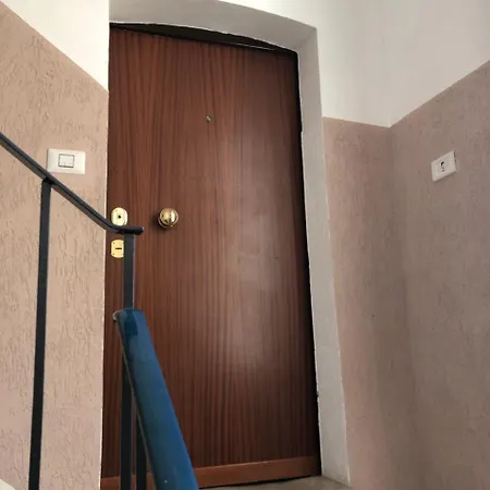 White House Apartment *